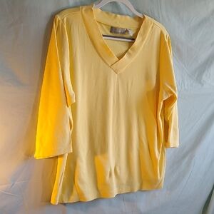 Liz Claiborne 1X Baby-Yellow 3/4 Sleeve V-Neck Top